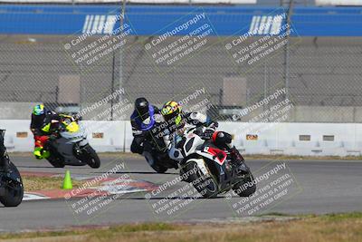 media/Nov-26-2022-Fastrack Riders (Sat) [[b001e85eef]]/Level 1/Session 3 Outside Turn 9/